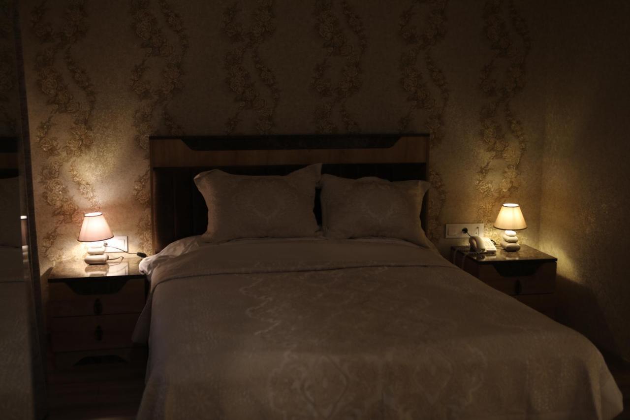 Midcity Hotel Баку Екстер'єр фото